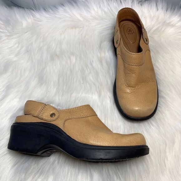 Ariat Shoes - Ariat‎ Banana Leather Strap Clogs Sz 6 Style 95823